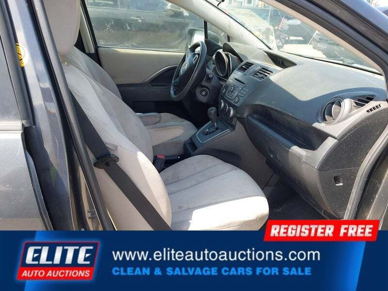 2015 Mazda MAZDA5 Sport