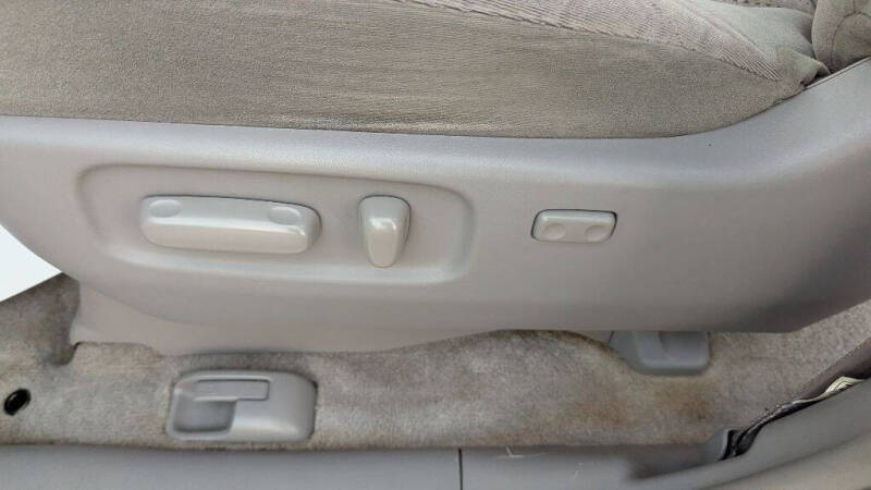 2008 Toyota Sienna LE 7-Passenger