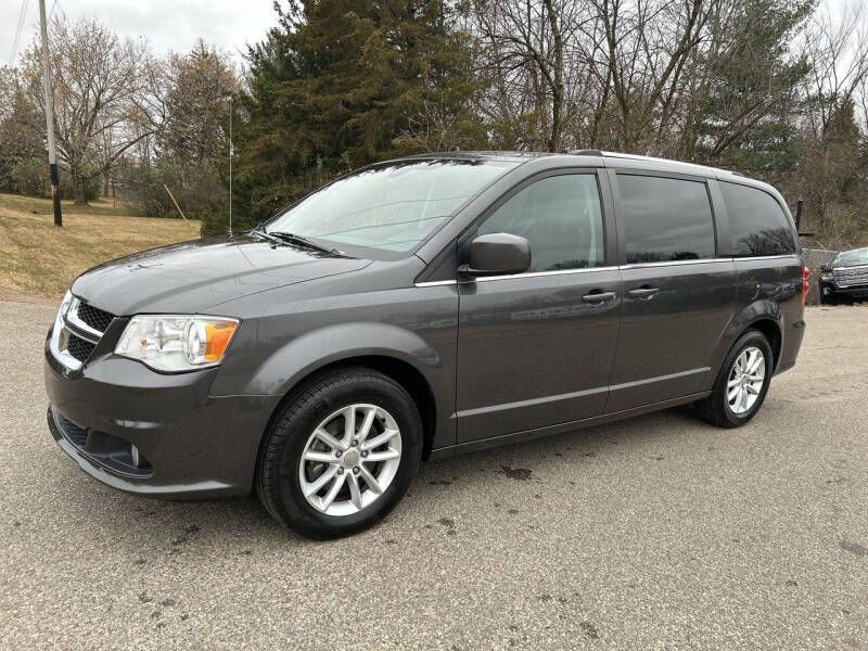 2020 Dodge Grand Caravan SXT photo 2