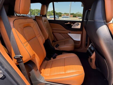 2022 Lincoln Aviator Black Label