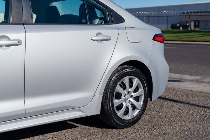 2020 Toyota Corolla LE