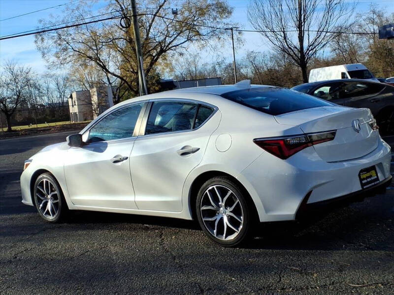 2022 Acura ILX w/Premium