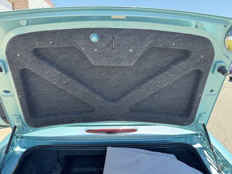 2002 Ford Thunderbird Deluxe