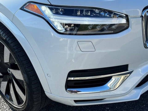 2023 Volvo XC90 Recharge T8 Ultimate Bright Theme 6P
