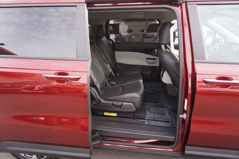 2022 Kia Carnival EX