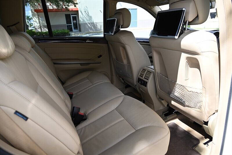 2009 Mercedes-Benz GL-Class 28