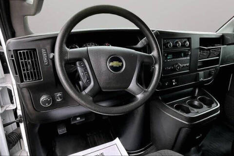 2024 Chevrolet Express 2500