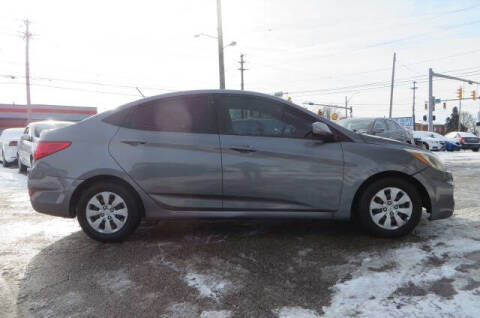 2016 Hyundai Accent SE