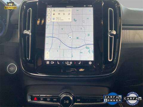 2025 Volvo XC40 B5 Plus Bright Theme