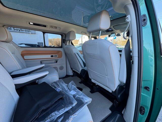 2025 Volkswagen ID. Buzz Pro S Plus 4Motion