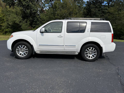 2010 Nissan Pathfinder LE