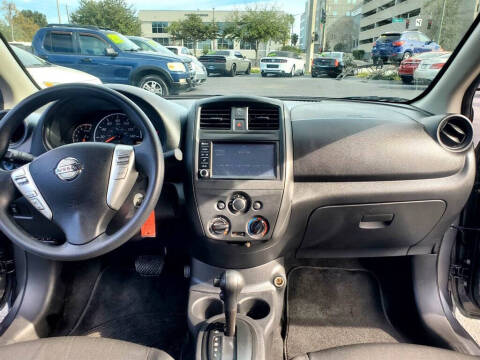 2019 Nissan Versa S Plus