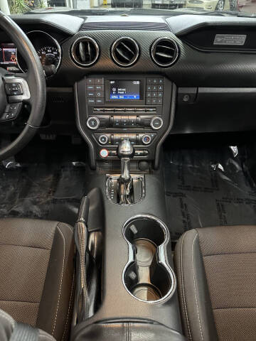 2016 Ford Mustang V6