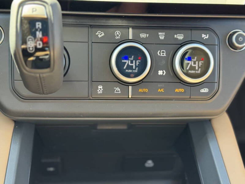 2026 Land Rover Defender 110 P300 S