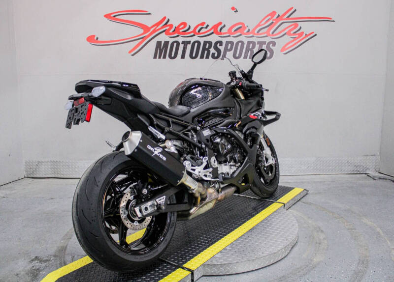 2024 BMW S 1000 RR