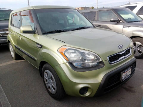 2012 Kia Soul for sale at Universal Auto in Bellflower CA