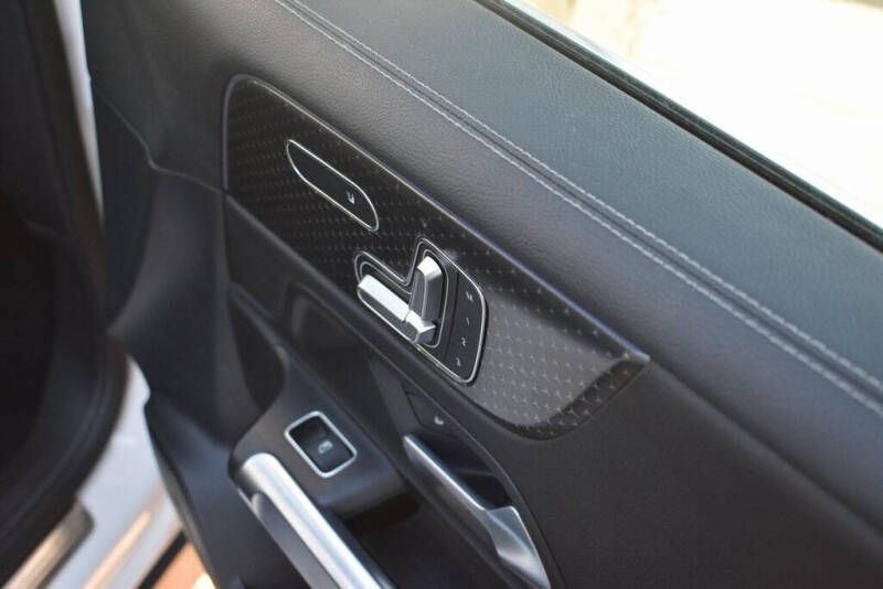 2024 Mercedes-Benz GLB GLB 250