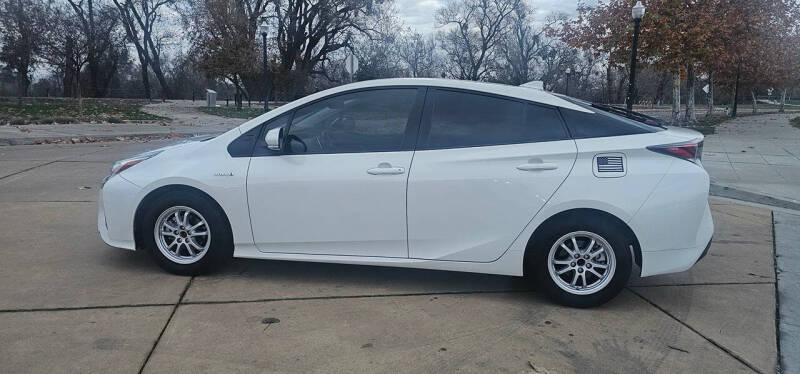 2017 Toyota Prius One