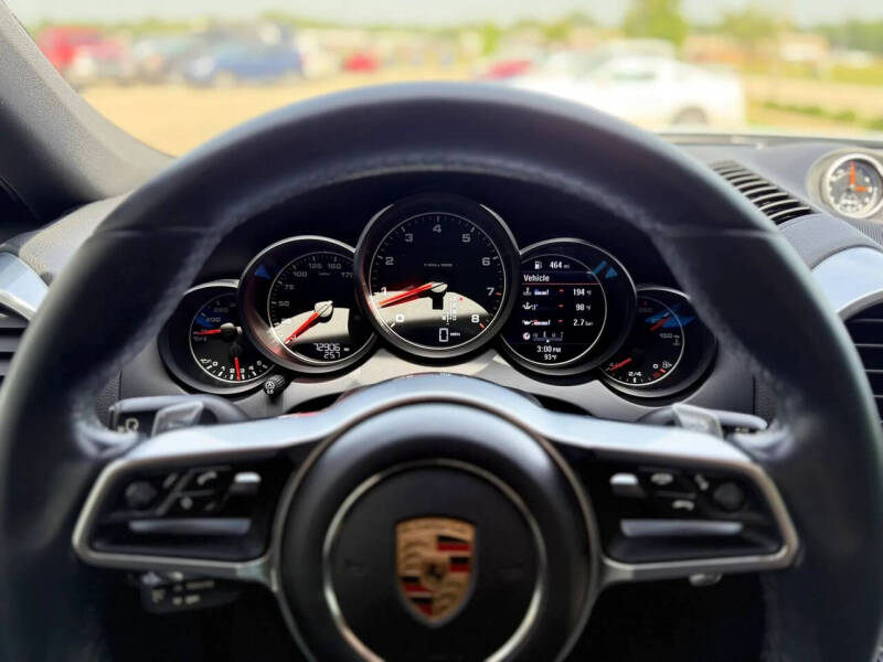 2018 Porsche Cayenne Platinum Edition
