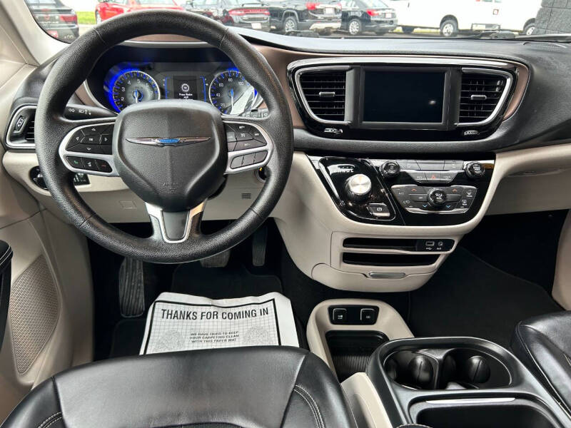 2020 Chrysler Voyager LXi
