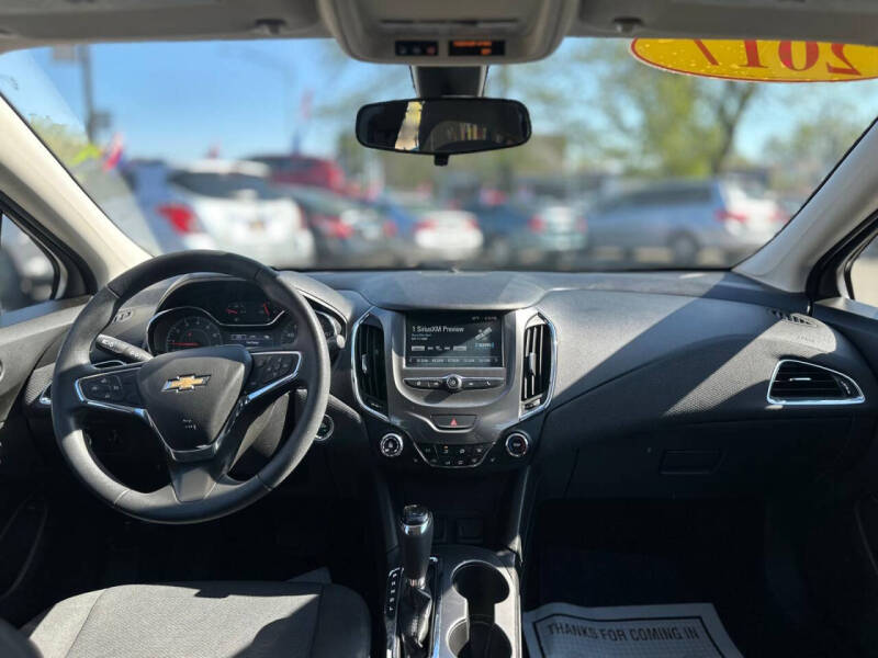 2017 Chevrolet Cruze LT Auto