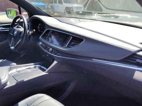 2023 Buick Enclave Essence