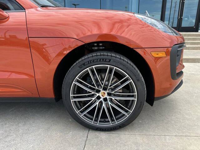 2025 Porsche Macan
