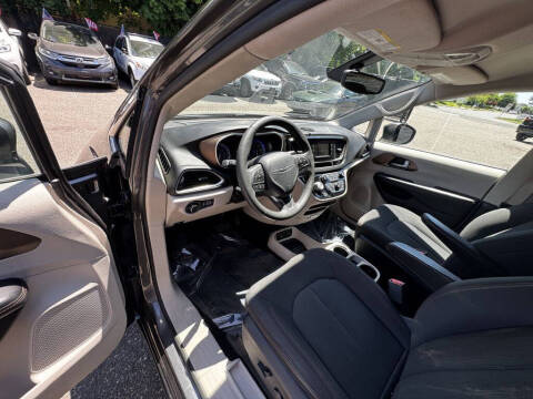 2017 Chrysler Pacifica Touring