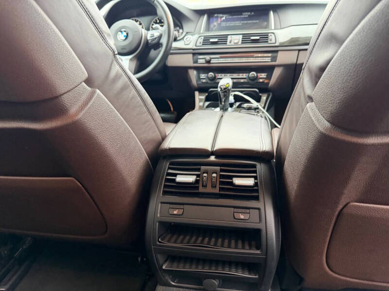 2014 BMW 5 Series 550i