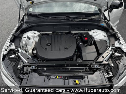 2023 Volvo XC60 B5 Plus Dark Theme