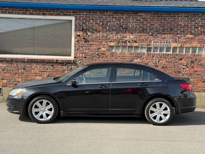 2013 Chrysler 200 LX