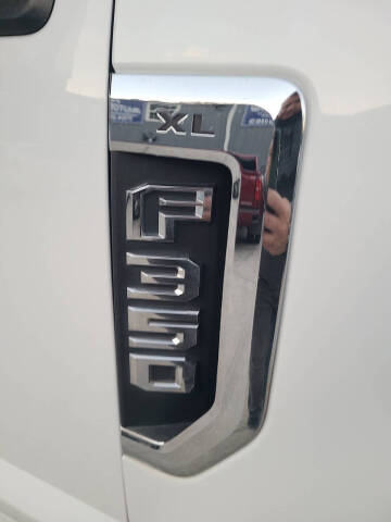 2017 Ford F-350 Super Duty XL