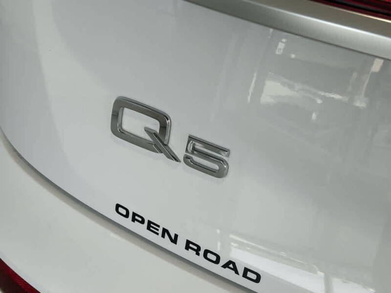 2025 Audi Q5 e quattro S line Premium 55 TFSI