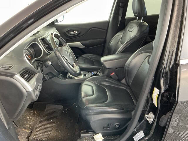 2017 Jeep Cherokee Overland