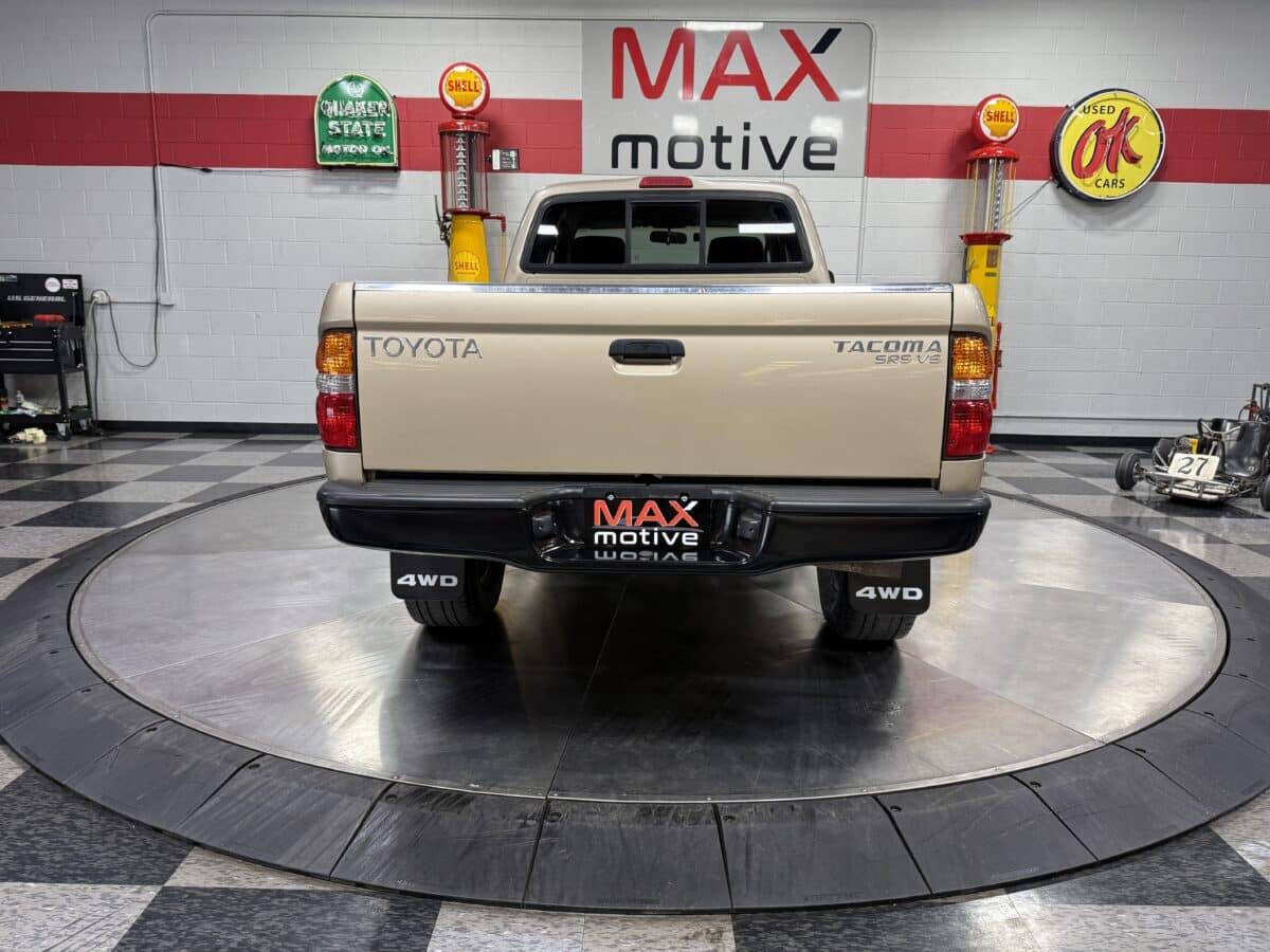 2002 Toyota Tacoma 11