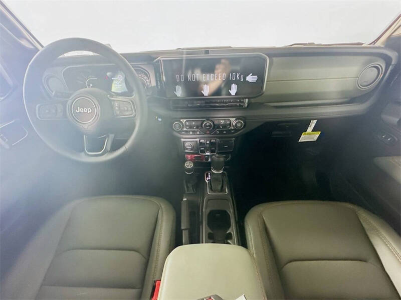 2025 Jeep Gladiator Mojave X