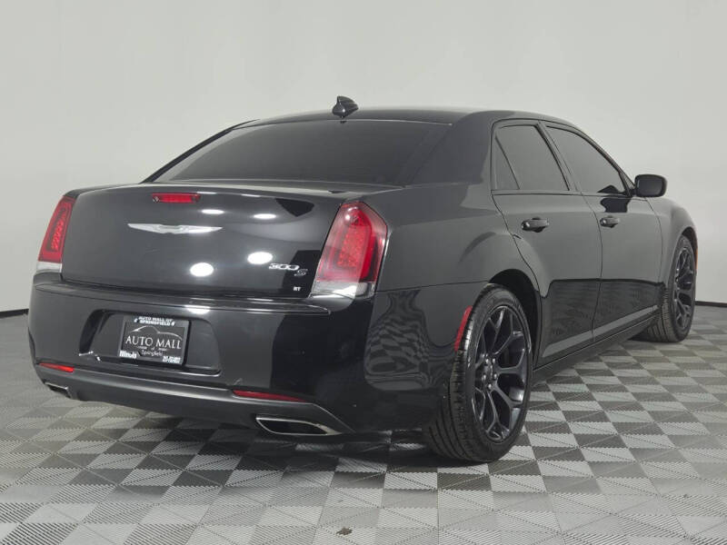 2019 Chrysler 300 S