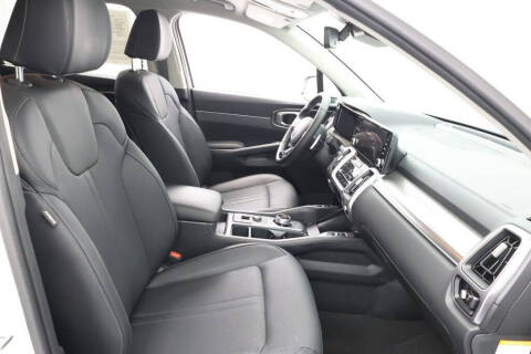 2024 Kia Sorento Hybrid EX