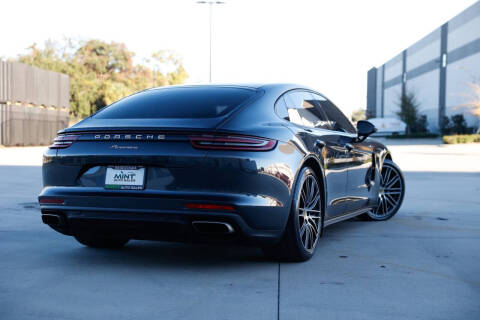 2018 Porsche Panamera