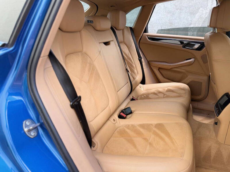 2015 Porsche Macan S