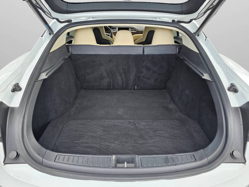 2014 Tesla Model S 85