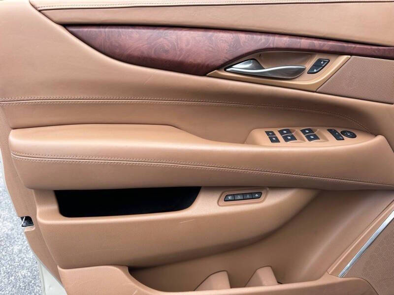 2015 Cadillac Escalade Platinum