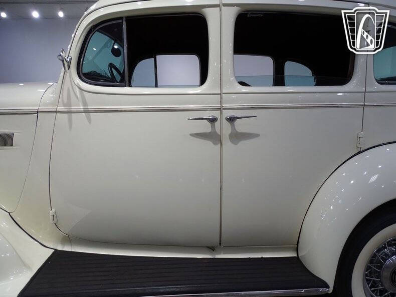 1936 Packard Eight Sedan