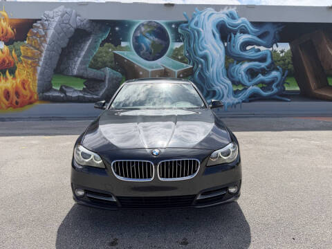 2015 BMW 5 Series 528i