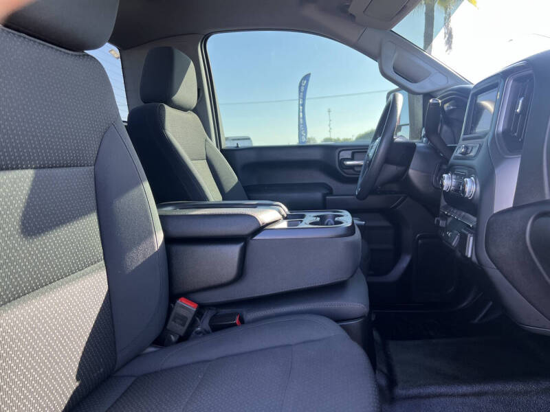 2024 GMC Sierra 2500HD Pro