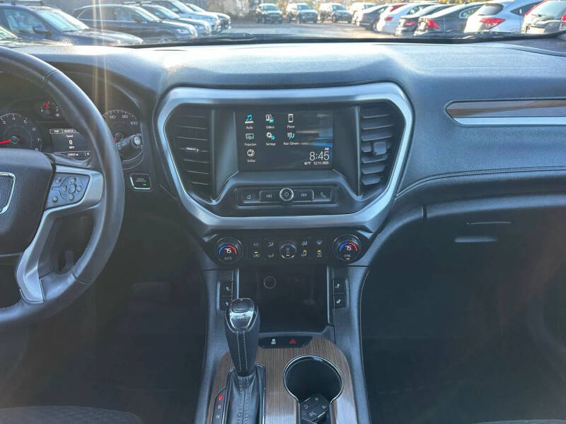 2017 GMC Acadia SLE-2