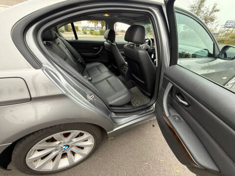 2011 BMW 3 Series 328i