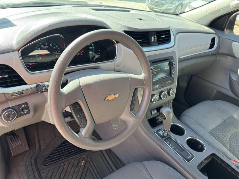 2017 Chevrolet Traverse LS