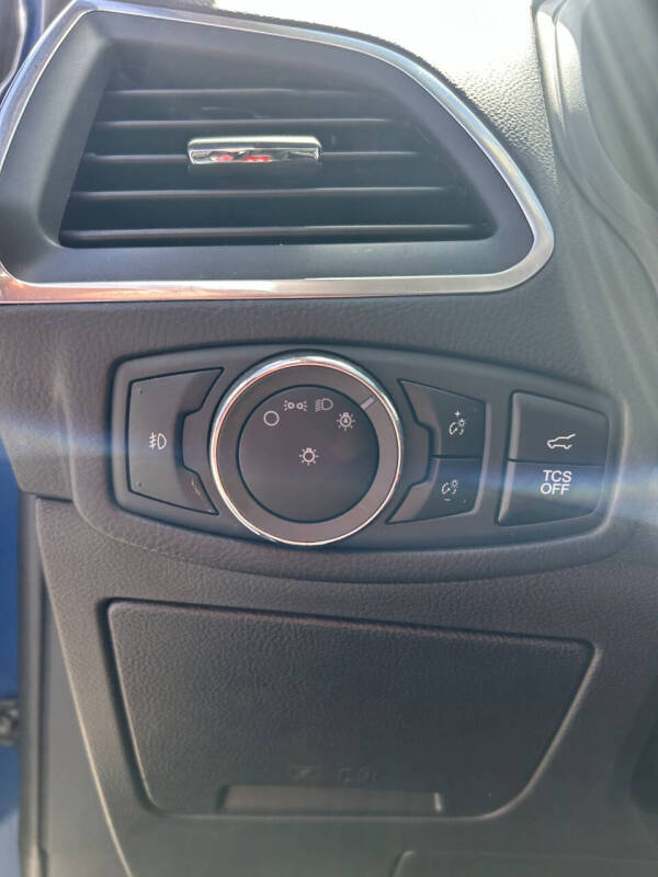 2024 Ford Edge Titanium