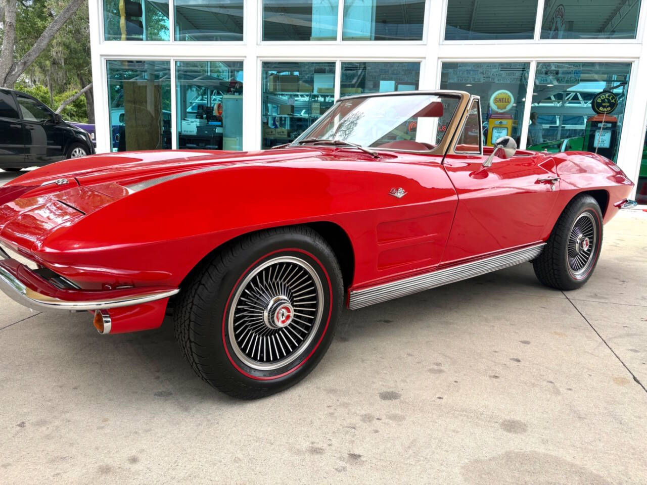 1963 Chevrolet Corvette 12